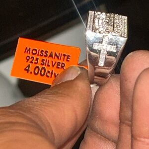 Sterling Silver Moissanite Cross Ring - Shiny Silver